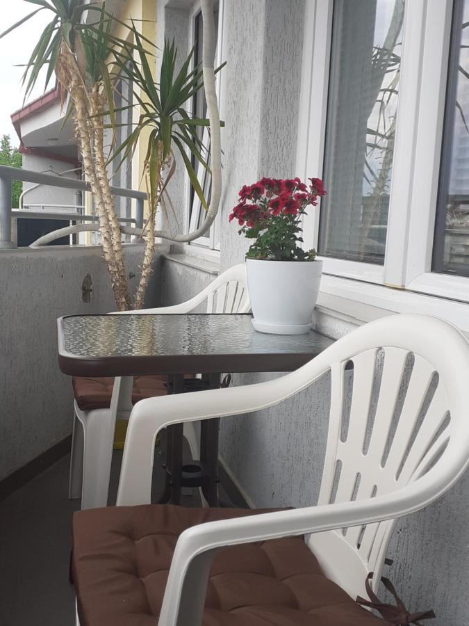 Ballet Apartament Скопие Екстериор снимка