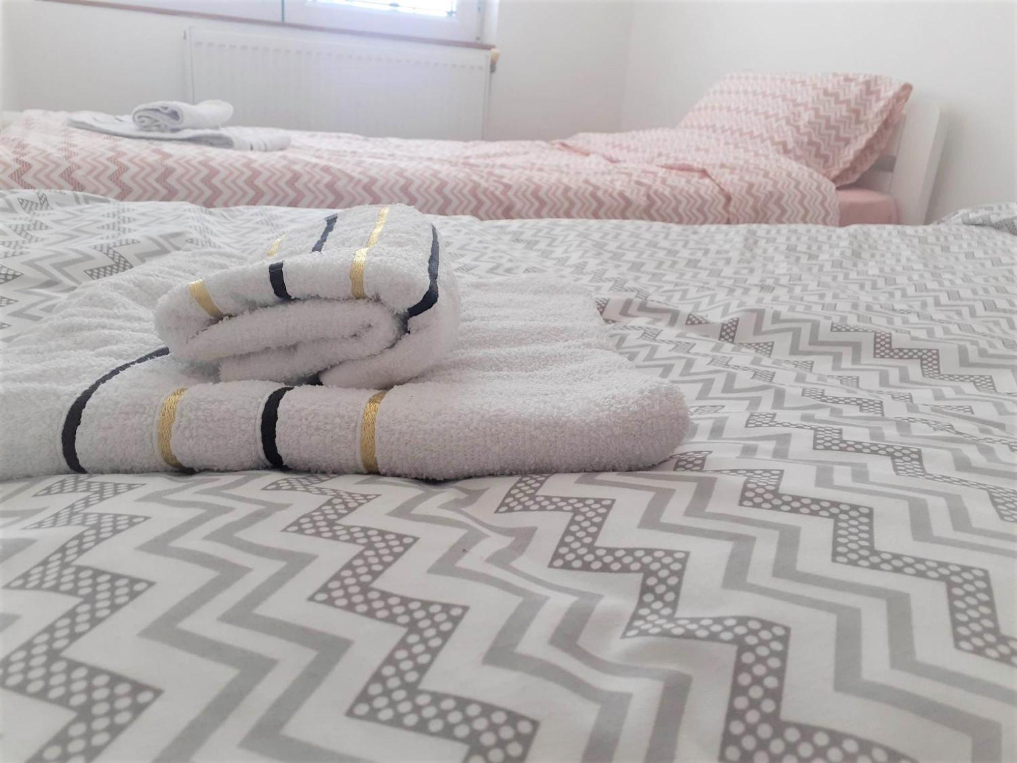 Ballet Apartament Скопие Екстериор снимка